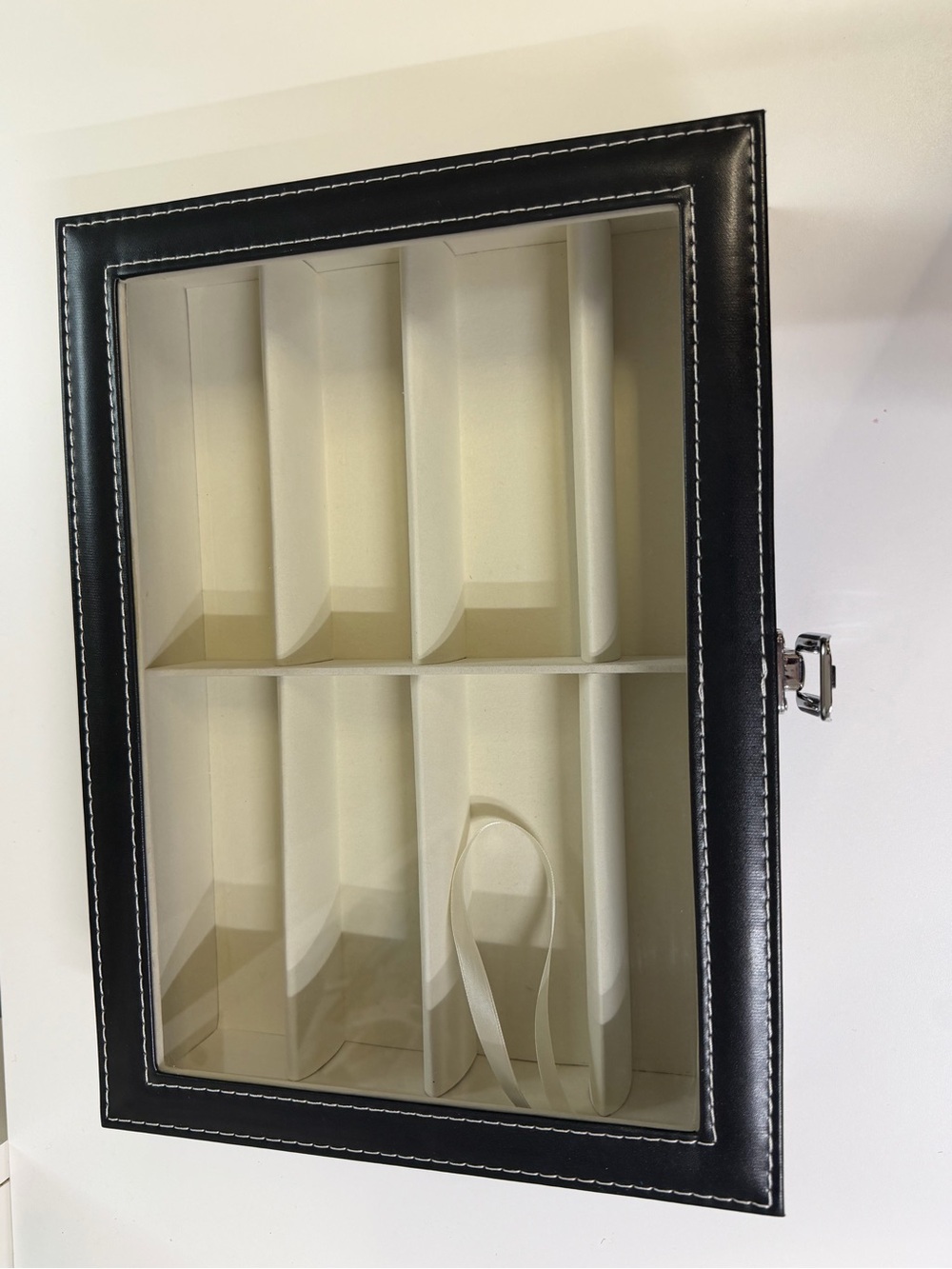 Black Sunglasses/ Jewelry Organizer Box with Cream Interior - Picture 3 of 3